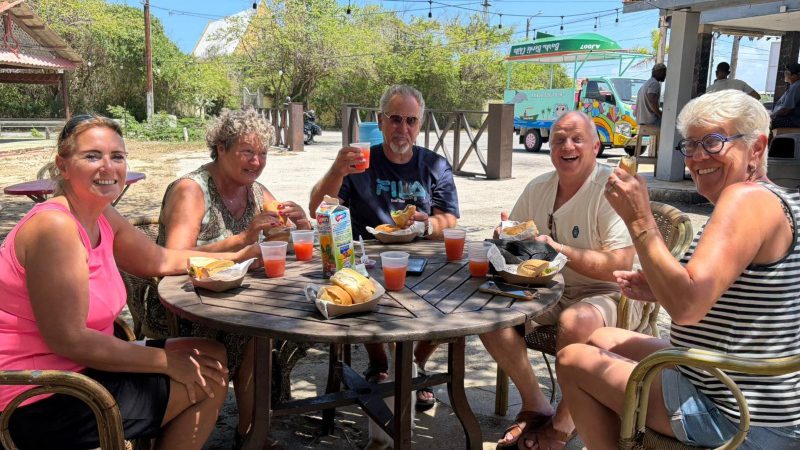 Sunrise Safari 10 Sunrise Safari Curacao lunch 800x450 1