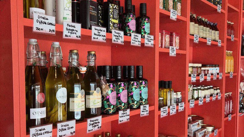 LXRY Mall Curaçao: ontdek deze nieuwe hotspot bij Jan Thiel 10 Ornella Delicatessen