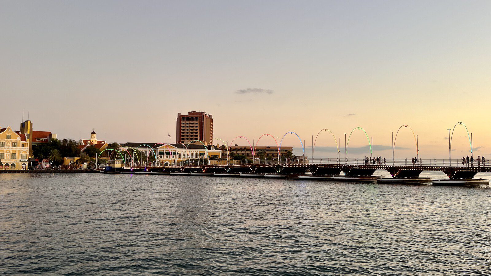 Pontjesbrug, punda, curacao