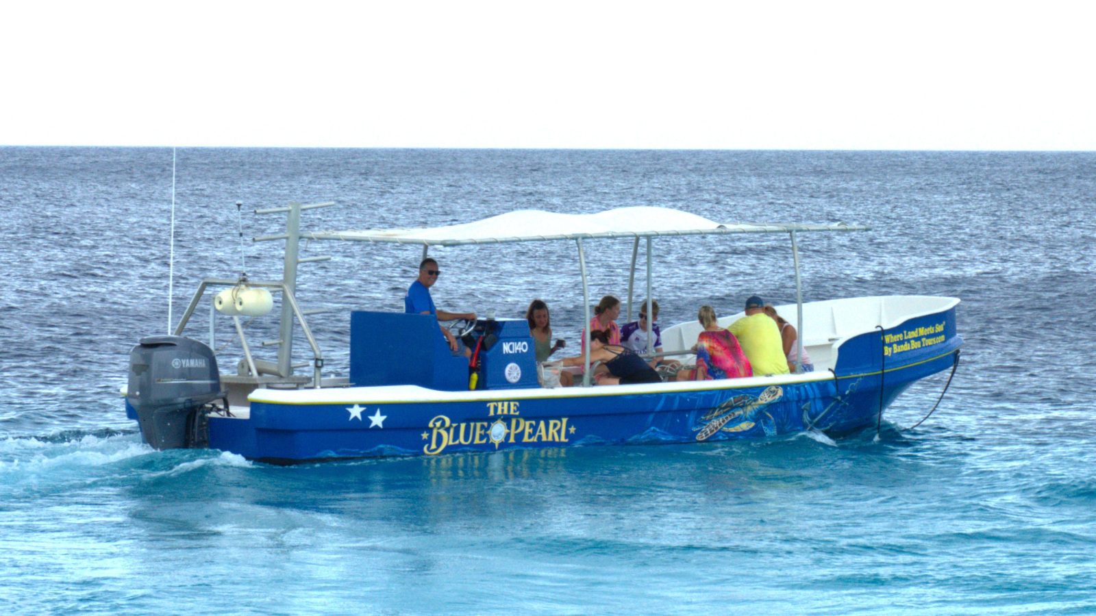 The Blue Pearl of Banda Abou Tours at sea along the west coast of Curaçao